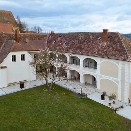 Der Pfarrhof Hotel Hartberg Exterior photo